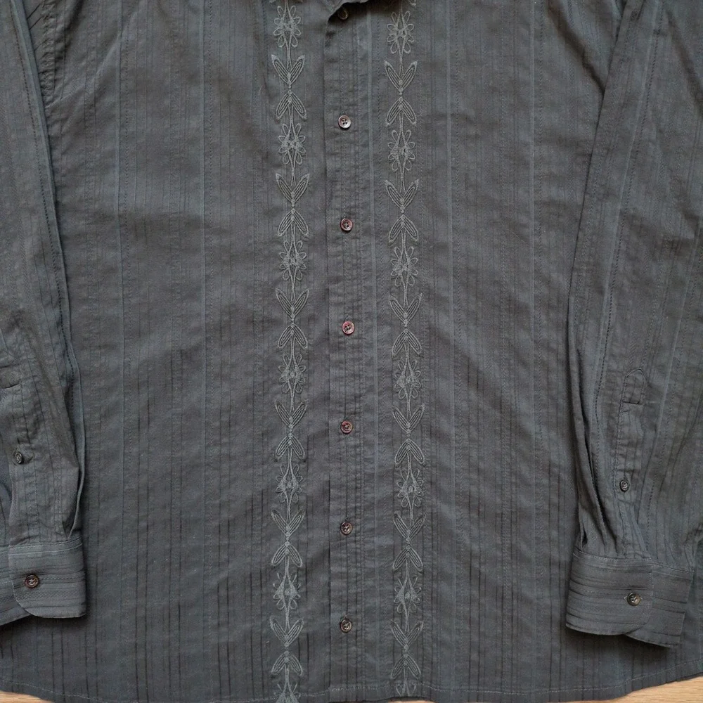 Black‎ Embroidered Mini Pleated Men's Button Down Shirt International Laundry 2X